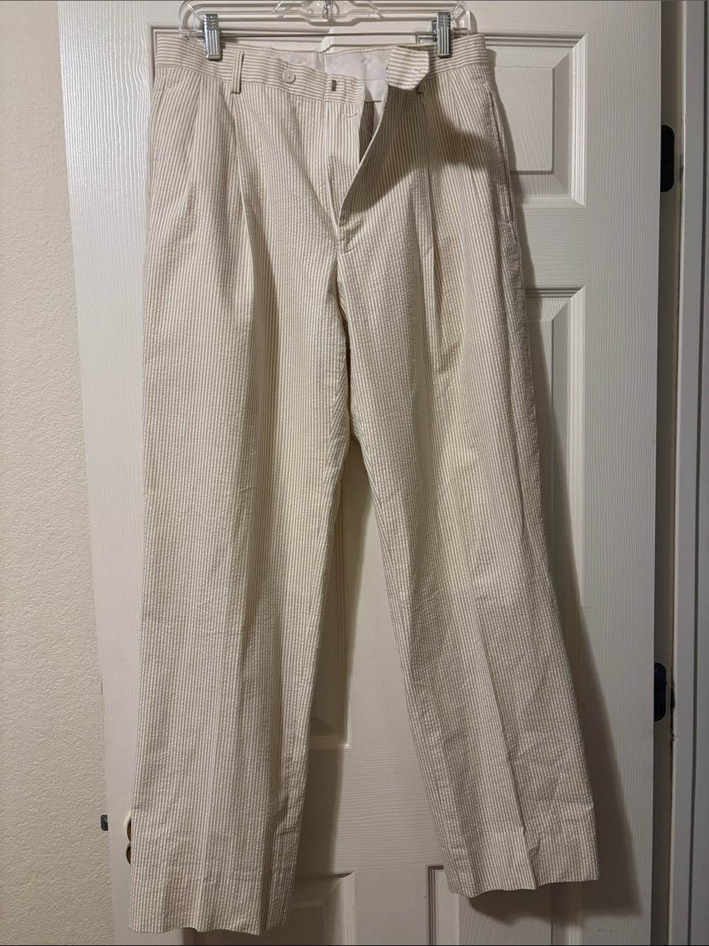 Men's Tan Seersucker Pants - Classic Pleated Trousers